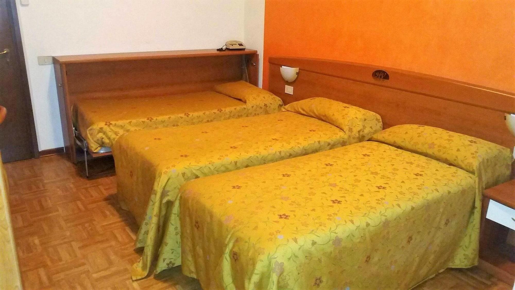 St. Louis Hotel 3*