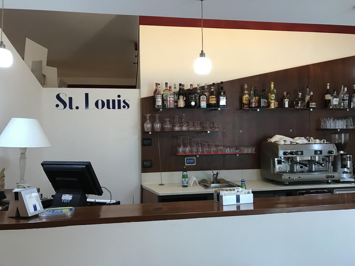 St. Louis Hotel 3*