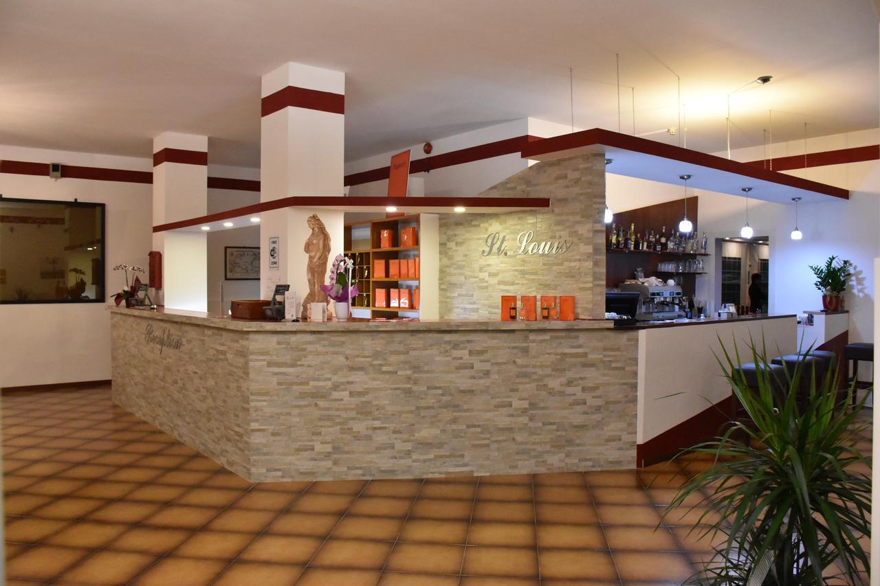 St. Louis Hotel 3*