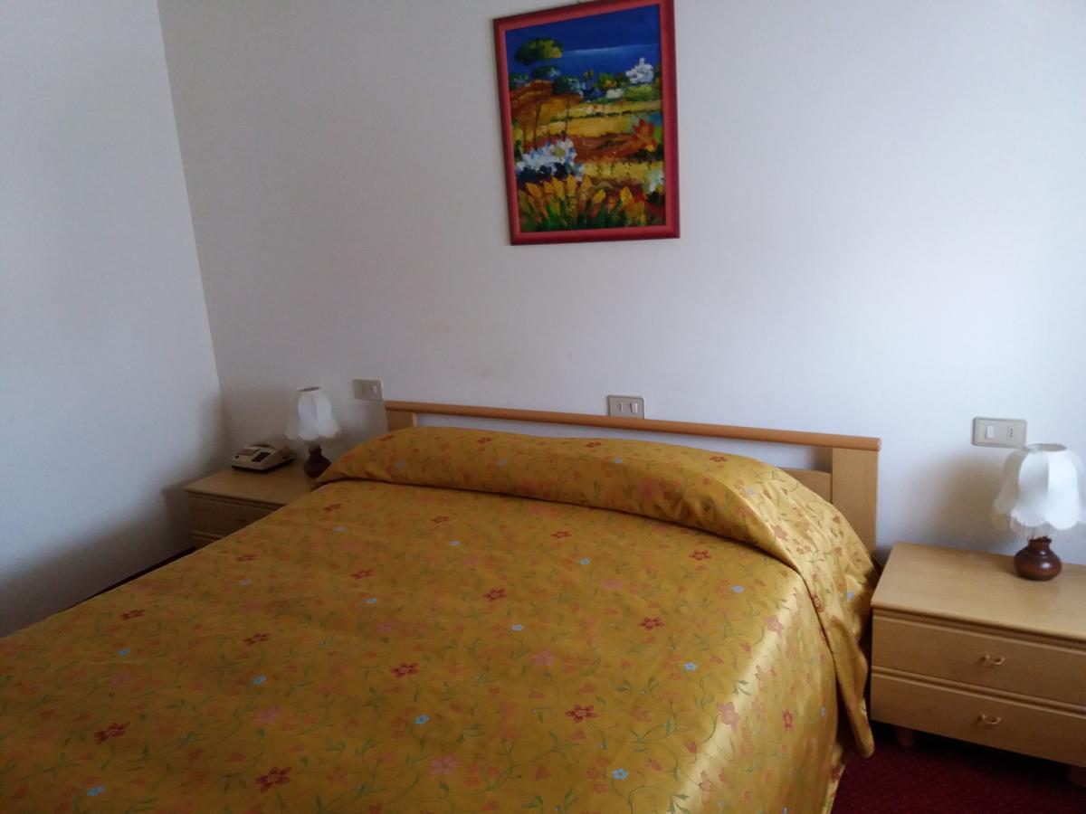 St. Louis Hotel 3*
