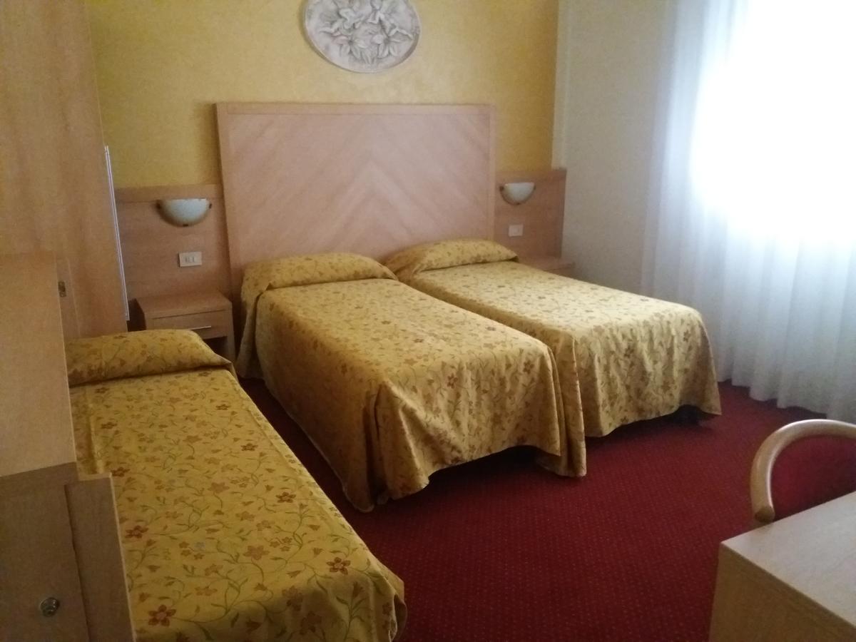 St. Louis Hotel 3*